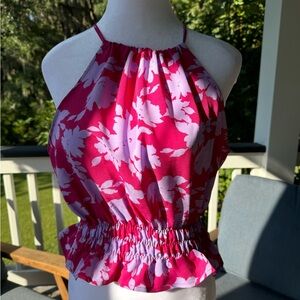 Vestibule cropped top with back tie.